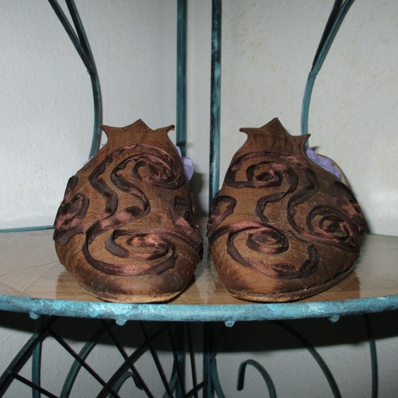 Emma Hope's Shoes - Picture 6 of 8